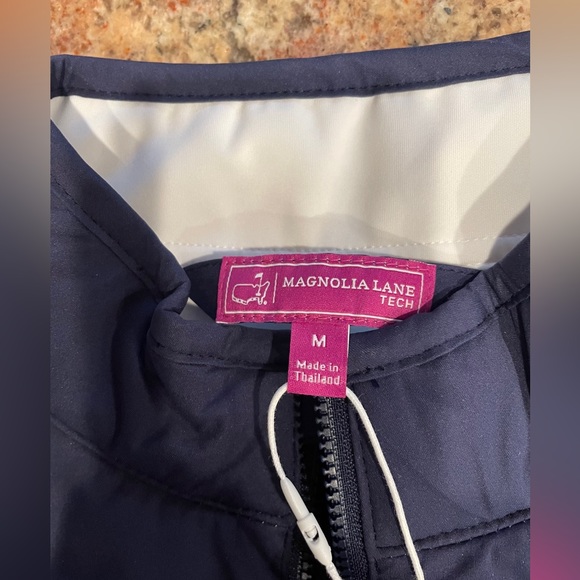 Masters Vest Medium. 2023 NEW WITH TAGS. Navy & white. 88% polyester 12% spandex - Picture 3 of 4